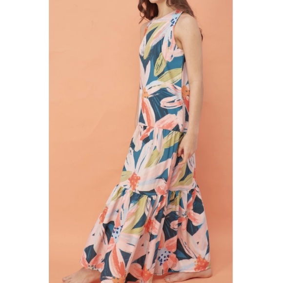 Dress - Picture 3 of 3